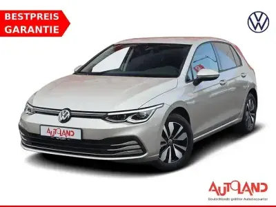 Gebraucht VW Golf VIII Life 110 PS (80 kW) 2024 Silber Limousine