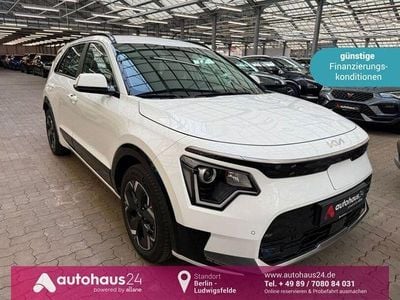 Weiß Gebraucht 2023 Kia e-Niro Vision SUV | 24.550 € (Guter Preis)
