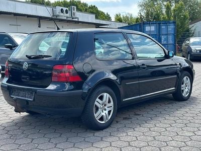 Schwarz Gebraucht 2002 VW Golf IV Limousine | 490 € (Fairer Preis)