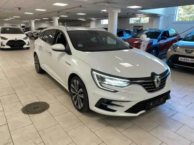 Gebraucht Renault Megane E-Tech R.S. 158 PS (116 kW) 2021 Weiß Limousine
