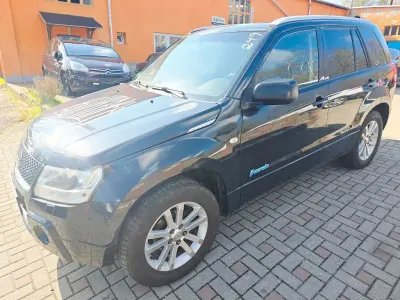 Gebraucht Suzuki Grand Vitara 129 PS (94 kW) 2010 Schwarz SUV