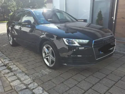 Gebraucht Audi A4 Sport 190 PS (139 kW) 2019 Schwarz Limousine