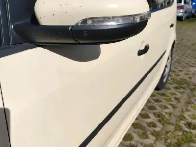 Gebraucht VW Touran 150 PS (110 kW) 2014 Gelb Van / Kleinbus