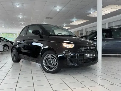 Gebraucht Fiat 500e Icon 86 kW (118 PS) 2022 Schwarz Kleinwagen