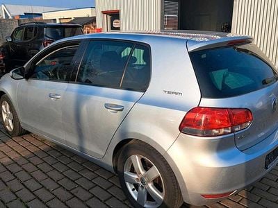 Gebraucht VW Golf VI 105 PS (77 kW) 2010 Silber Kleinwagen