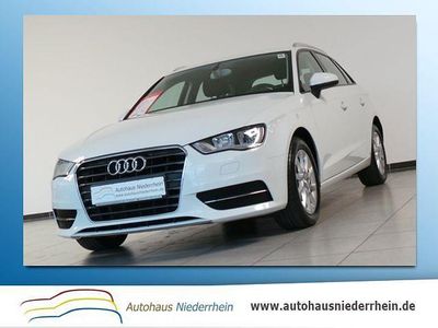 Gebraucht Audi A3 Attraction 150 PS (110 kW) 2014 Weiß metallic Limousine