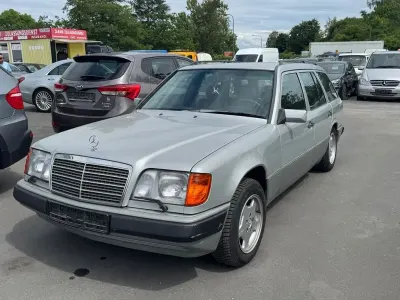 Gebraucht Mercedes 250 94 PS (69 kW) 1990 Silber Kombi