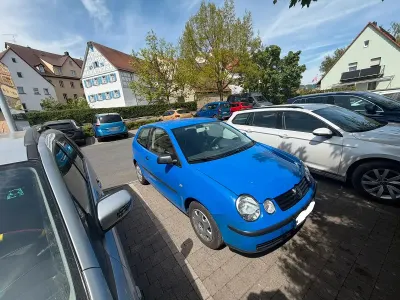 Gebraucht VW Polo 64 PS (47 kW) 2003 Blau Kleinwagen