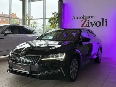 Gebraucht Skoda Superb Ambition 218 PS (160 kW) 2022 Schwarz Limousine