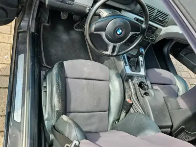 Gebraucht BMW 320 Cabriolet 170 PS (125 kW) 2000 Schwarz Cabrio