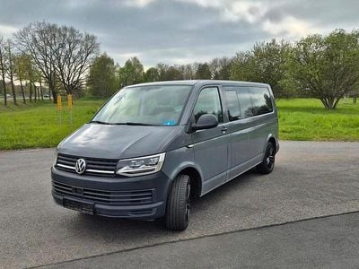 Usata VW Caravelle Trendline 150 CV (110 kW) 2016 Grigio Furgone