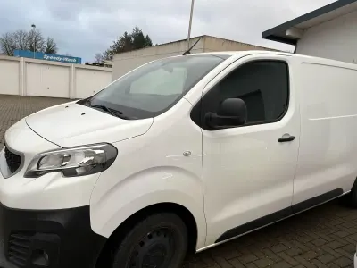Gebraucht Peugeot Expert Avantage 120 PS (88 kW) 2020 Weiß Van