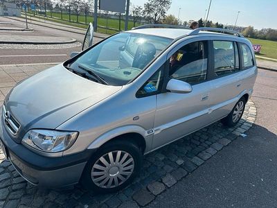 Second-hand Opel Zafira 128 CP (94 kW) 2005 Argintiu Monovolum
