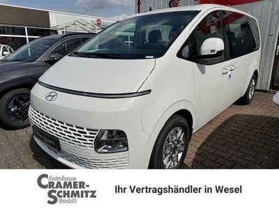 Neu Hyundai Staria Trend 224 PS (164 kW) 2025 Abyss black Van / Kleinbus
