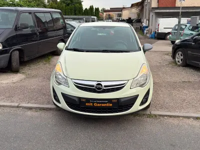 Gebraucht Opel Corsa 87 PS (63 kW) 2012 Weiß Kleinwagen