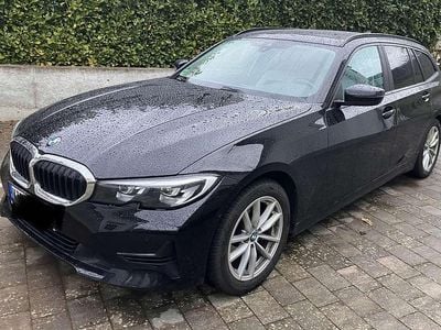 Gebraucht BMW 320 Advantage 190 PS (139 kW) 2021 Schwarz Kombi