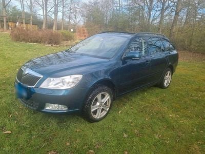 Gebraucht Skoda Octavia 152 PS (111 kW) 2012 Blau Kombi