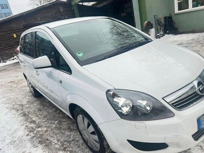 Gebraucht Opel Zafira 125 PS (91 kW) 2011 Weiß Van / Kleinbus