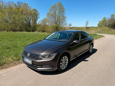 Second-hand VW Passat 150 CP (110 kW) 2016 Maro Berlinǎ