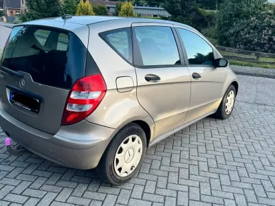 Gebraucht Mercedes A150 Classic 95 PS (69 kW) 2005 Gold Kleinwagen