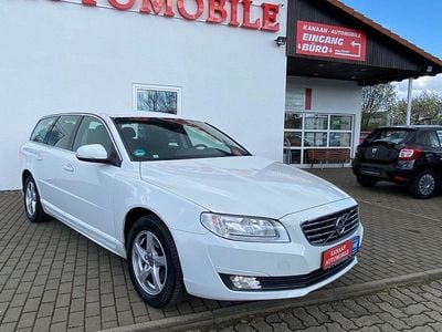 Second-hand Volvo V70 Standard 150 CP (110 kW) 2016 Alb Break