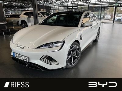 Używany BYD Seal 389 kW (530 KM) 2025 Biały Sedan/Limuzyna