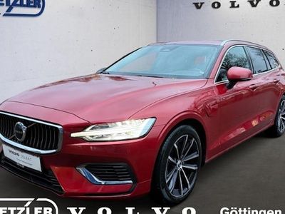 Usata Volvo V60 Core 455 CV (334 kW) 2022 Rosso Station wagon