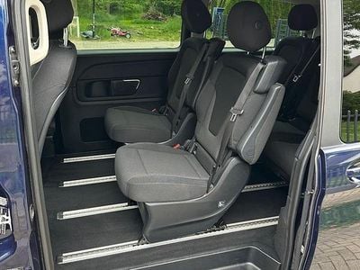 Gebraucht Mercedes V250 Edition 190 PS (139 kW) 2015 Blau Van / Kleinbus