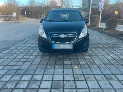 Używany Chevrolet Spark 82 KM (60 kW) 2011 Czarny Hatchback