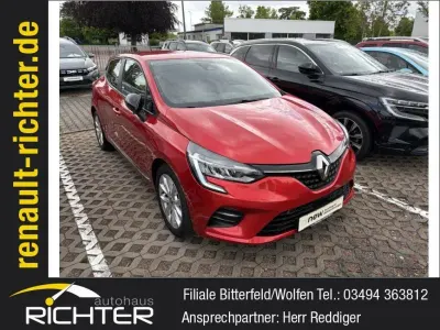 Używany Renault Clio IV Experience 101 KM (74 kW) 2019 Czerwony Hatchback