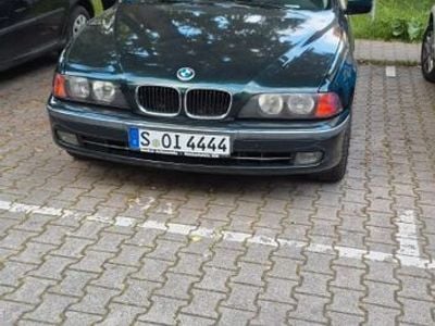 BMW 528
