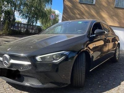 Mercedes CLA200