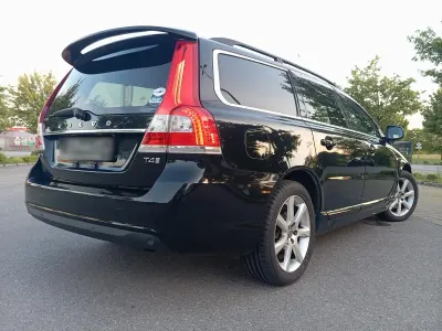 Gebraucht Volvo V70 190 PS (139 kW) 2015 Schwarz Kombi