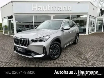 Gebraucht BMW iX1 xLine 279 kW (380 PS) 2023 Spacesilber SUV
