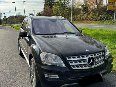 Schwarz Gebraucht 2010 Mercedes ML450 SUV | 16.500 €