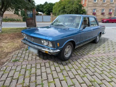 Gebraucht Fiat 130 165 PS (121 kW) 1975 Blau Limousine