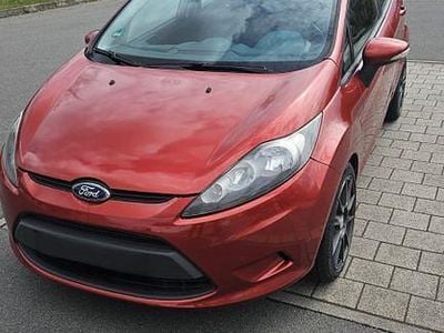 Usata Ford Fiesta Trend 97 CV (71 kW) 2009 Arancione Utilitaria