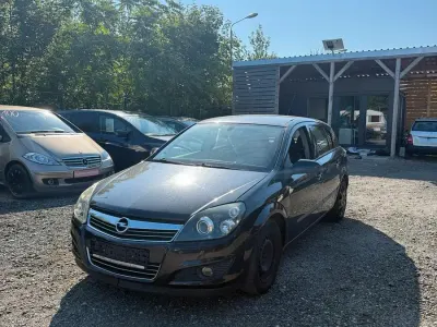 Gebraucht Opel Astra 105 PS (77 kW) 2004 Limousine