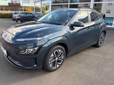 Gebraucht Hyundai Kona Trend 100 kW (136 PS) 2022 Blau SUV