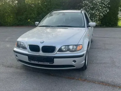 Gebraucht BMW 320 150 PS (110 kW) 2004 Grau Kombi