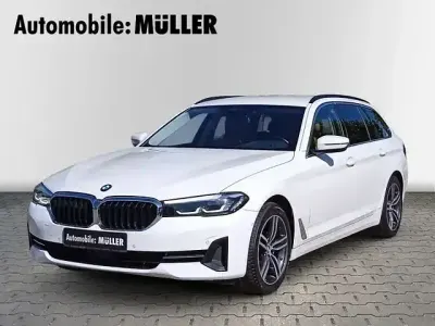 Gebraucht BMW 520 Performance 190 PS (139 kW) 2022 Alpinweiss iii Limousine