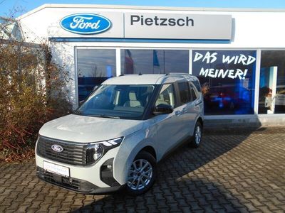 Grau Gebraucht 2024 Ford Tourneo Courier Titanium Van / Kleinbus | 28.990 € (Etwas zu teuer)