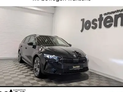 Neu Skoda Octavia RS 265 PS (194 kW) 2026 Grau Kombi