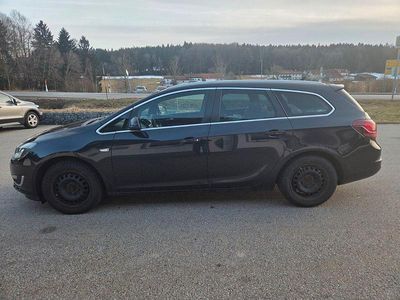 Gebraucht Opel Astra Exklusiv 165 PS (121 kW) 2015 Schwarz Kombi