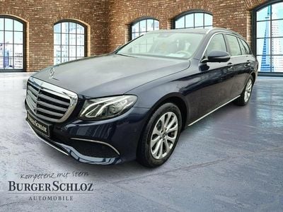 Gebraucht Mercedes E220 194 PS (142 kW) 2018 Cavansitblau metallic Kombi