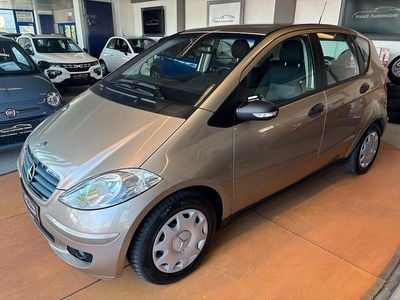 Usata Mercedes A150 95 CV (69 kW) 2006 Oro Station wagon