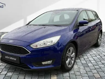 Usado Ford Focus 125 CV (91 kW) 2017 Azul Berlina