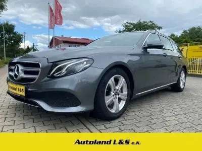 Gebraucht Mercedes E200 Avantgarde 184 PS (135 kW) 2018 Grau Kombi