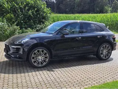Gebraucht Porsche Macan S 258 PS (189 kW) 2015 Tiefschwarz SUV