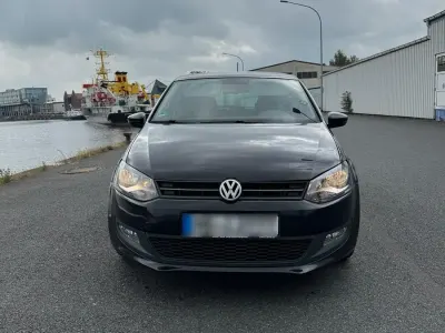 Gebraucht VW Polo Team 95 PS (69 kW) 2011 Schwarz Kleinwagen